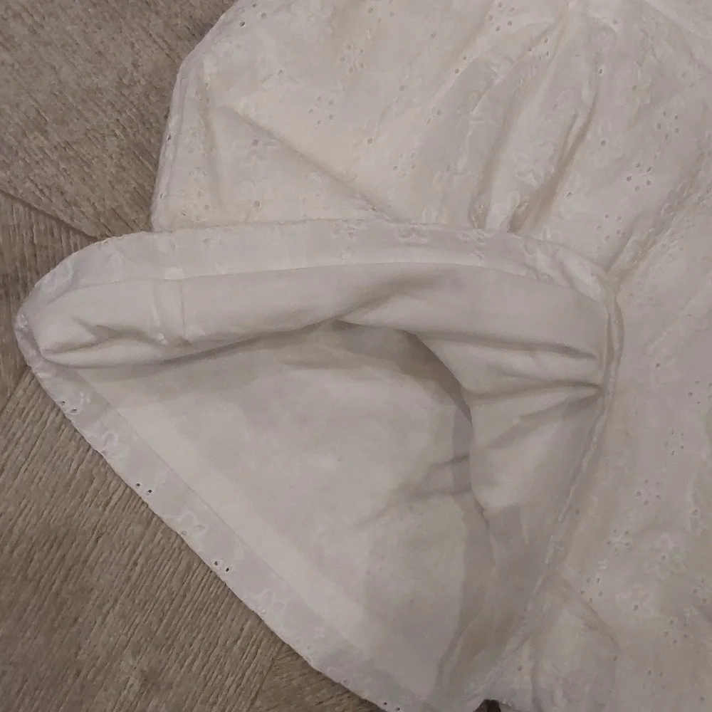 Altar'd State White Cotton Eyelet Pleated Womens Shorts Size L - Picture 6 of 10